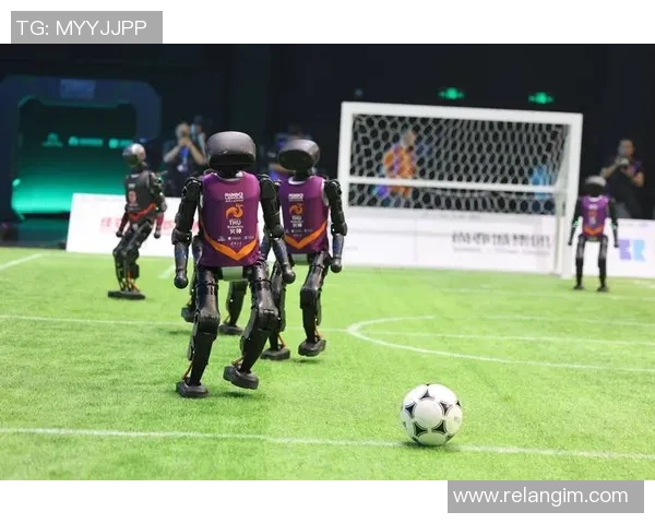 南京足球队与广州足球队赛后复盘分析灵活性表现及战术调整探讨